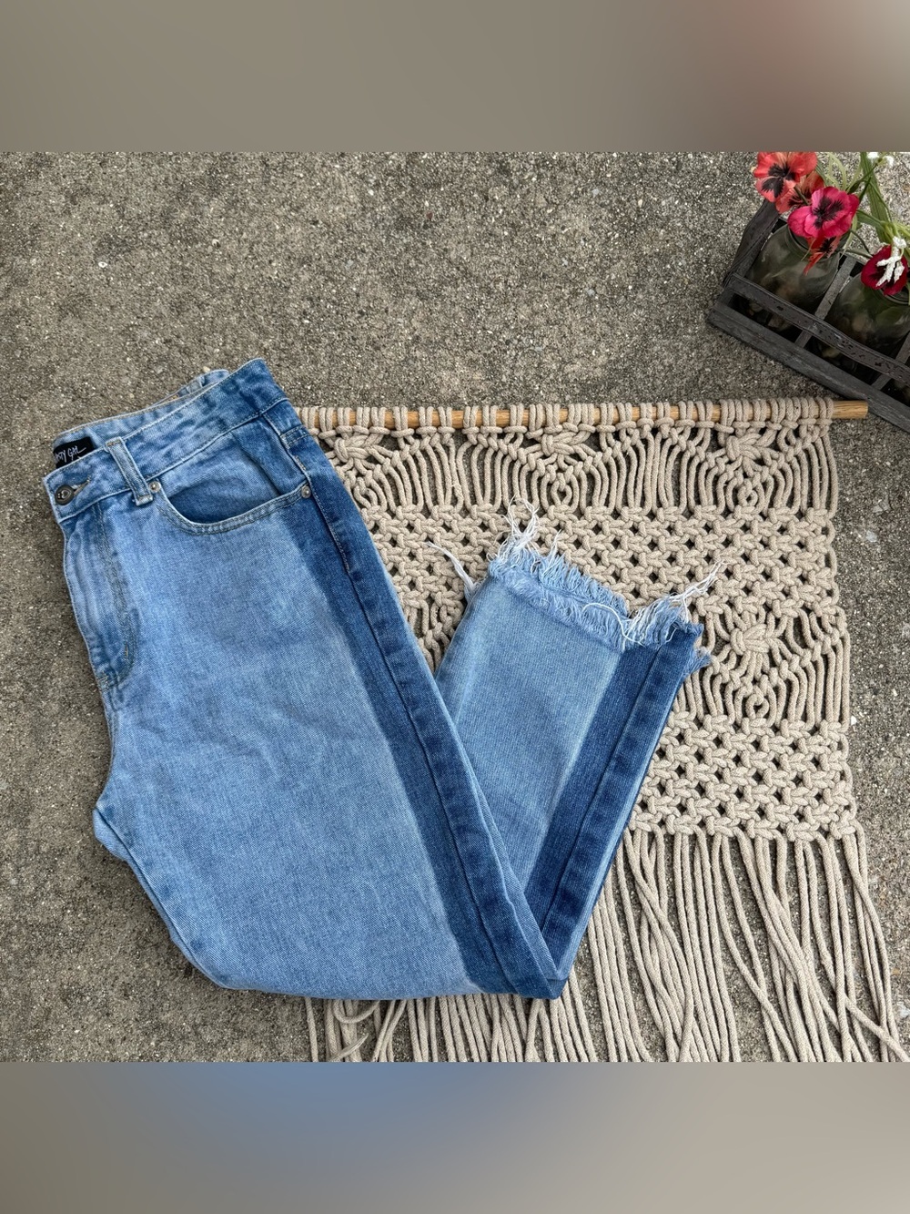 Nasty Gal Two Toned Frayed Hem Cropped Jeans EU Size 38